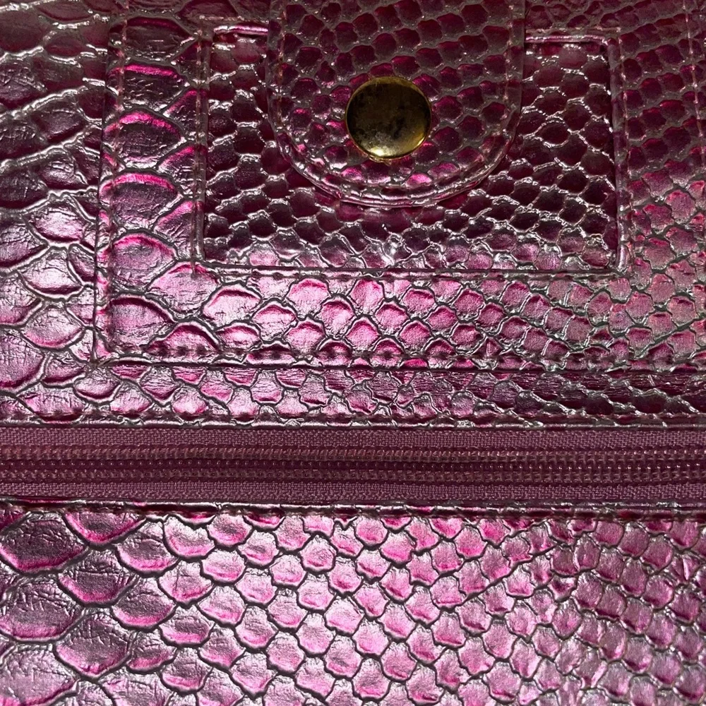 Deux Lux Pink Metallic Fold Over Clutch With Snap Closure.. New - Picture 5 of 15